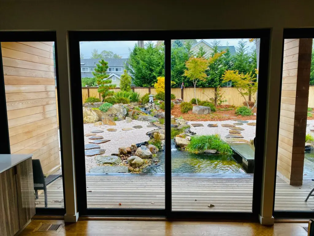 &Quot;Inside Out&Quot; Gardens Io42 1