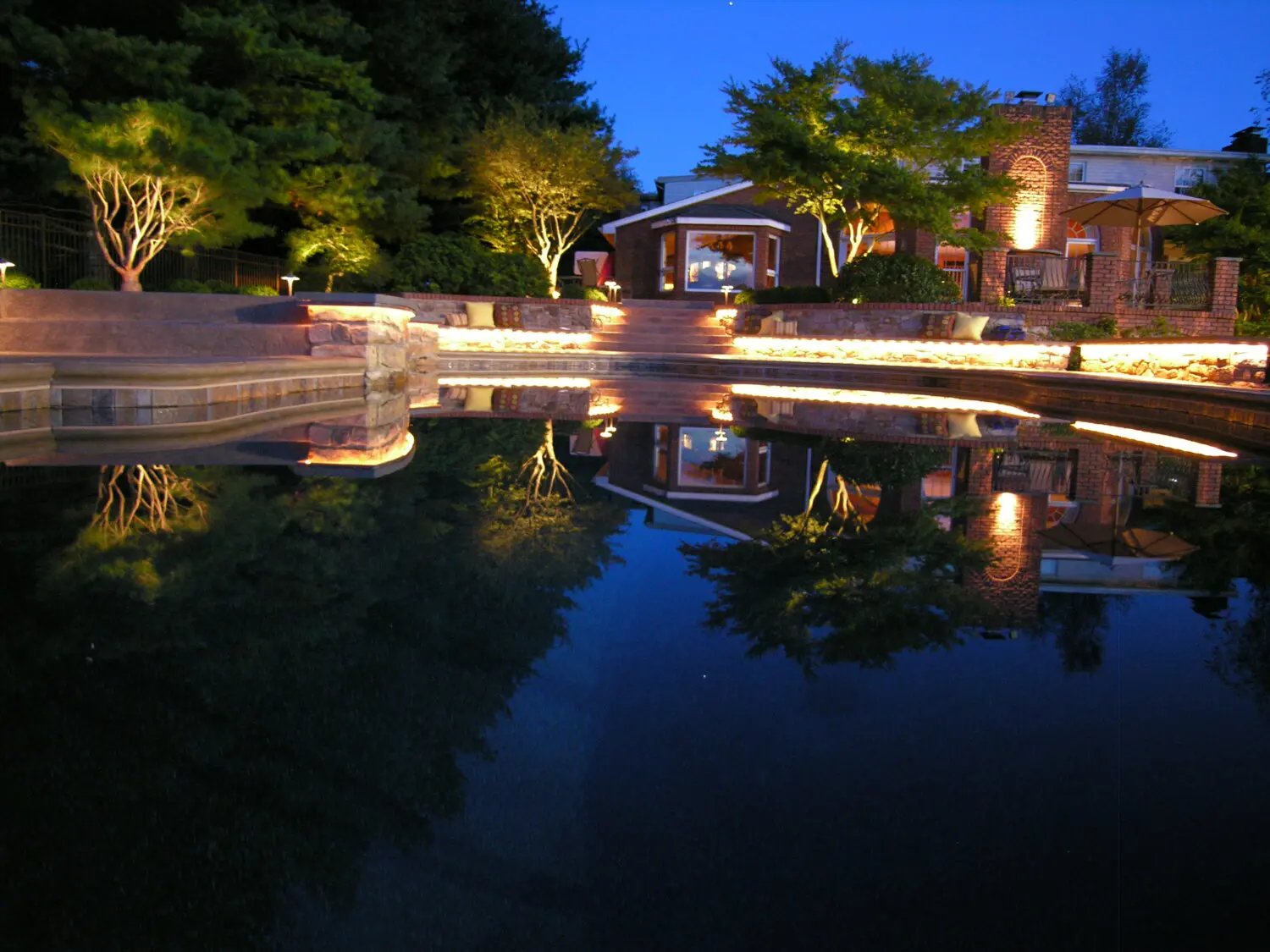 Garden Solutions 13 Garden Solutions Ln03 Swimming Pool And Patio Terrace Lighting Scaled